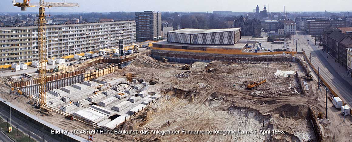 Neuau der Spreegalerie in Cottbus im April 1993