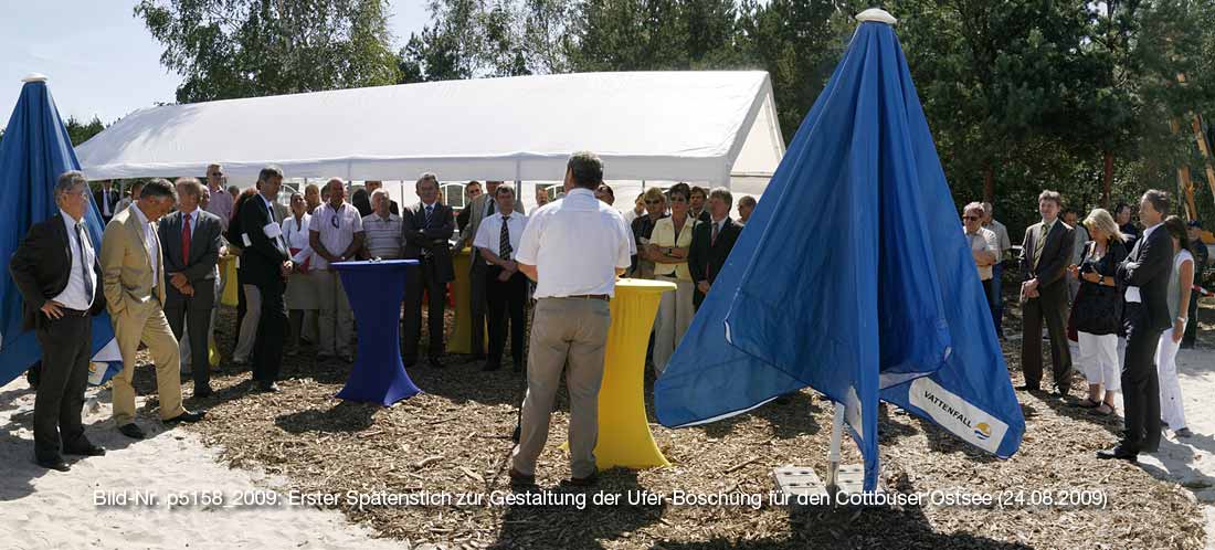 Vattenfall hatte geladen:Festveranstaltung zum ersten Spatenstich für die Gestaltung der Uferböschung des Cottbuser Ostsees am 24.08.2009